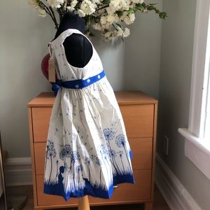 Girl dress 4-5Y